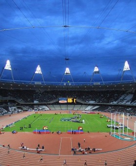 开云品牌_热身赛憾平瑞士，中国女足0比0收场，张琳艳中柱张馨伤退