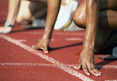 开云综合服务：中超半程深度观察，争冠、中游与保级三大阶层的全景画像