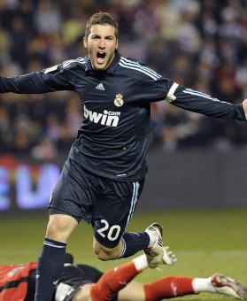 【开云中国官网】马特塔首次入选法国国家队，德尚战术变革的新引擎