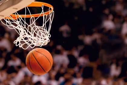 开云官方平台-内马尔彩虹过人连番失手，帕尔梅拉斯之战引发足坛风格辩论